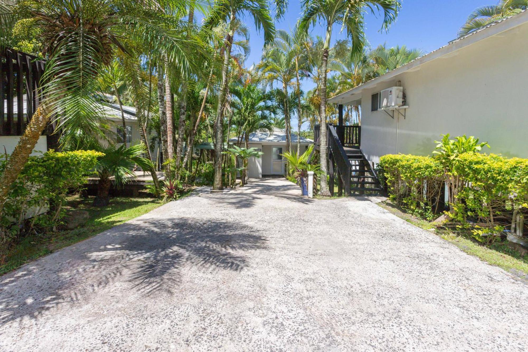 Muri Lagoon View Bungalows - Hillside Bungalow ラロトンガ島 エクステリア 写真