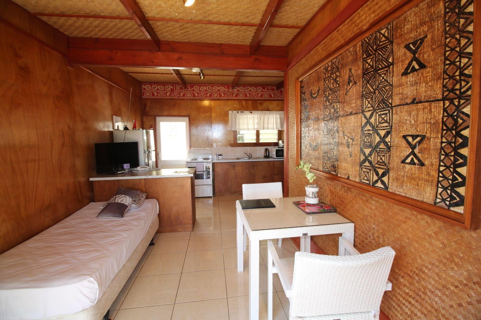 Muri Lagoon View Bungalows - Hillside Bungalow ラロトンガ島 エクステリア 写真