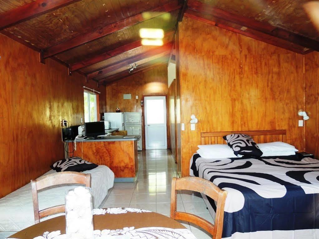 Muri Lagoon View Bungalows - Hillside Bungalow ラロトンガ島 エクステリア 写真